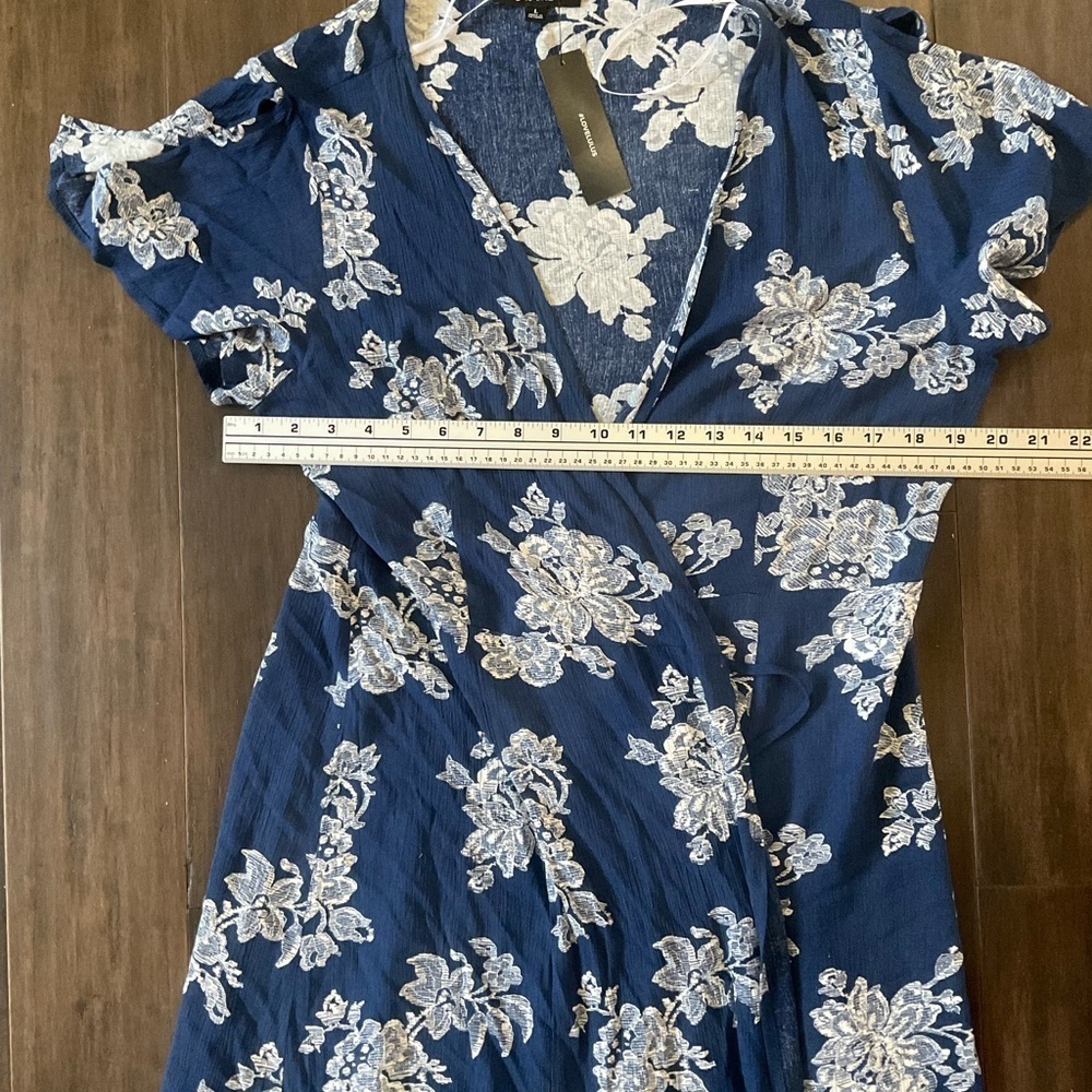 Lulus Heart of Marigold Navy Blue Floral Print Wrap Maxi Dress Women's Large - Picture 6 of 8
